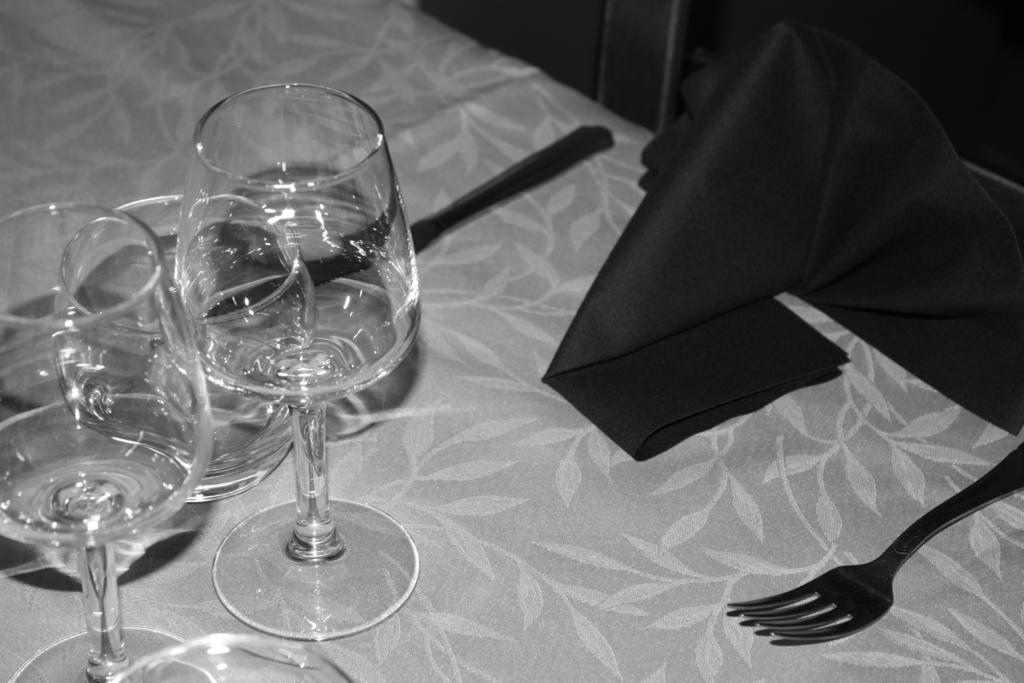 Logis Hotel Restaurant Le Flamant Rose Camargue Albaron Exterior foto
