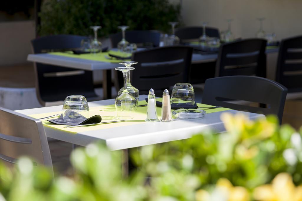 Logis Hotel Restaurant Le Flamant Rose Camargue Albaron Exterior foto