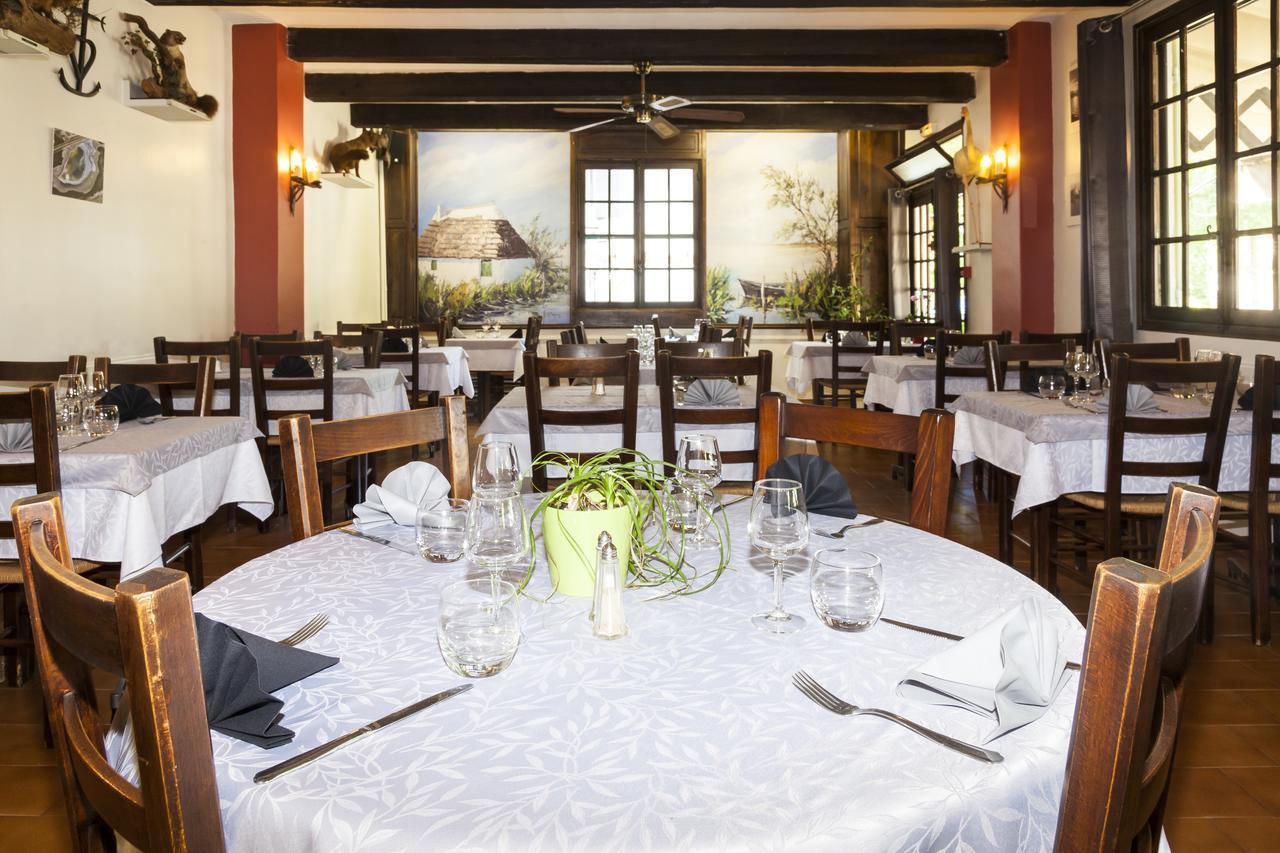 Logis Hotel Restaurant Le Flamant Rose Camargue Albaron Exterior foto